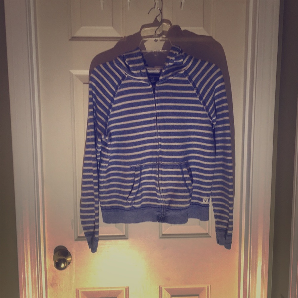 American Eagle zip up sweater